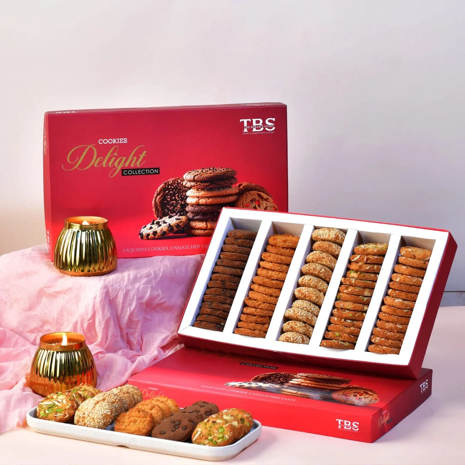 TBS Cookies Delight Collection box, red colorway